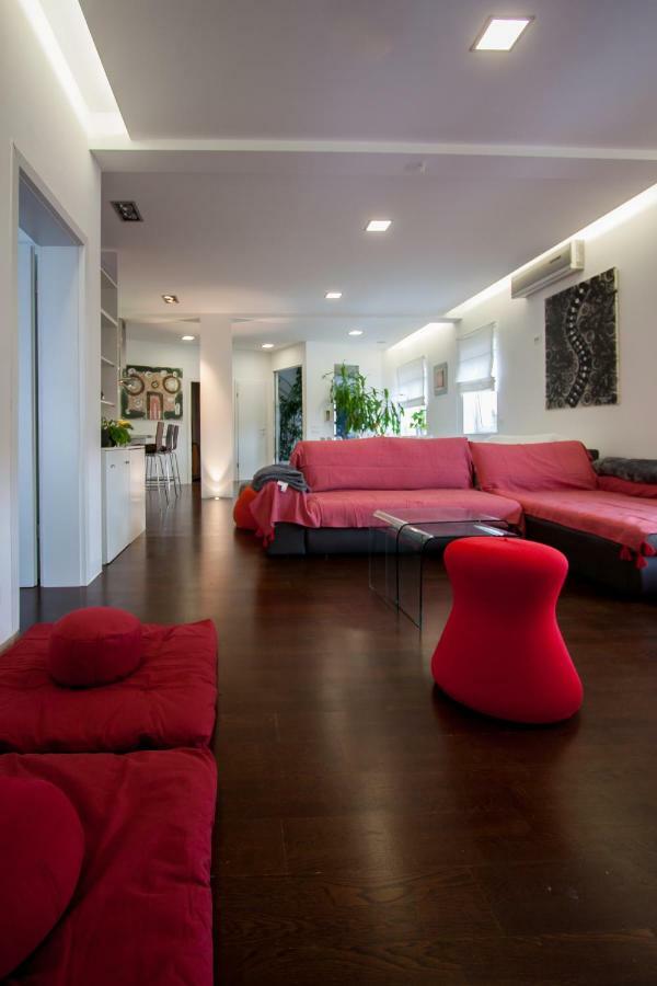 Zen & Art Suite PUY 외부 사진
